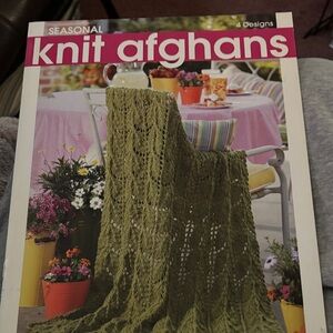 Seasonal Knit Afghans Book & KnitSimple Designs Magazibe